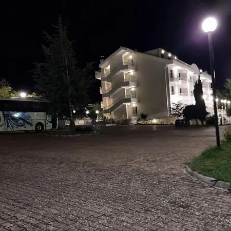 Easy Hotel