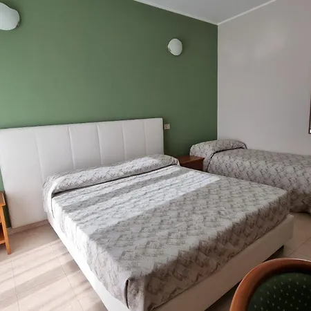 Hotel Easy 3*